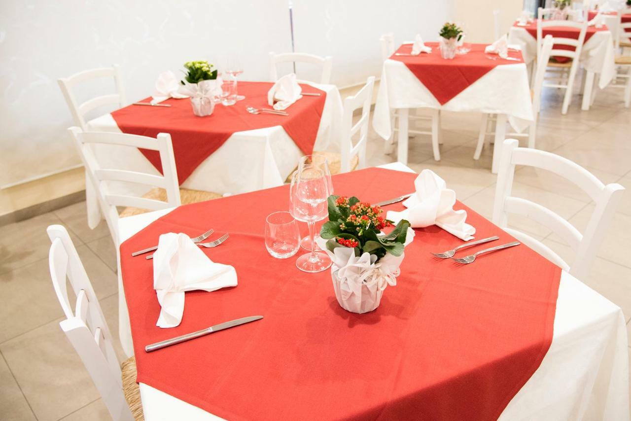 Hotel Ristorante La Terrazza Ceprano Esterno foto